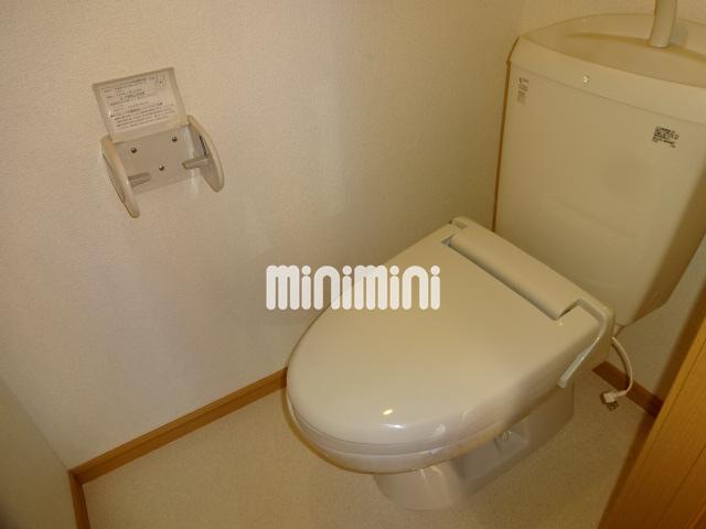 トイレ　清潔感のあるトイレですね。