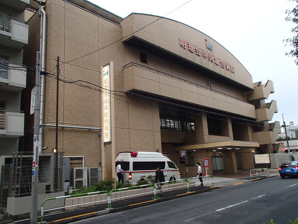 病院　医療法人財団明理会中央総合病院（病院）まで731m