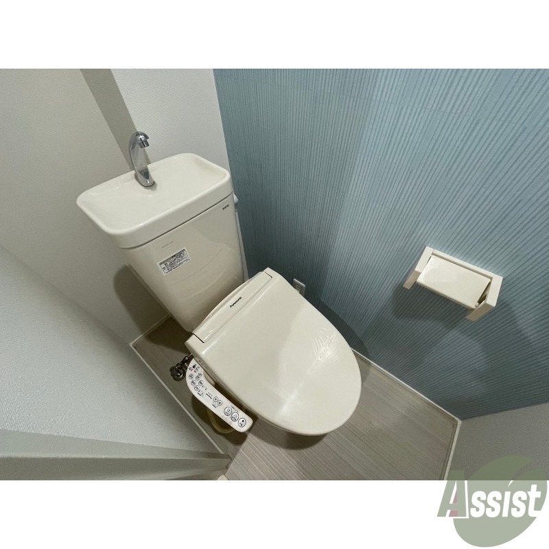 トイレ　こちらはトイレになります。ウォシュレット付きです。