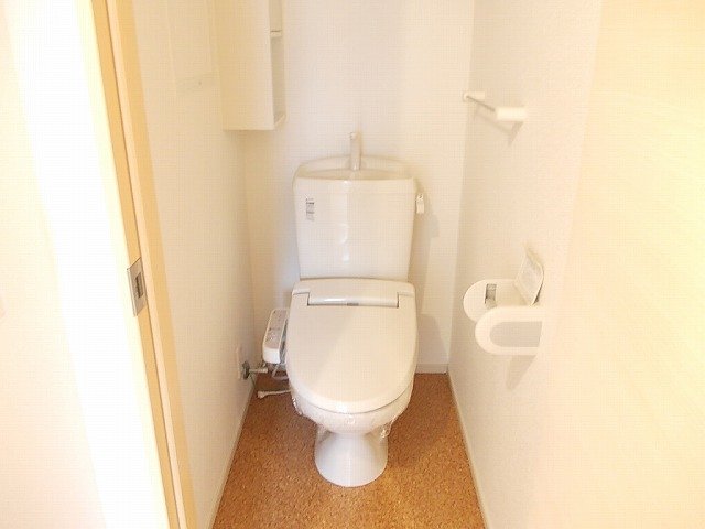 トイレ　シンプルで使いやすいトイレです