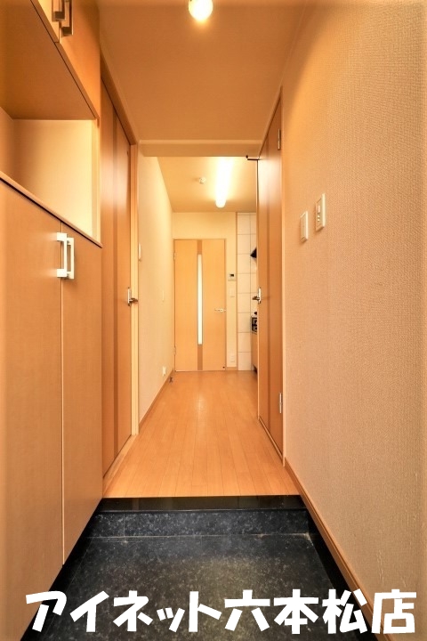 玄関　玄関からはこんな感じです。