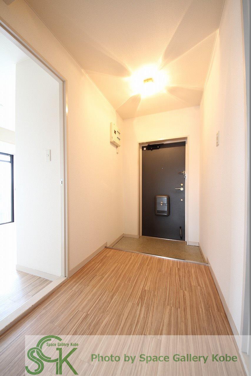 ガーデンハイツ桃山台 弐番館の玄関写真