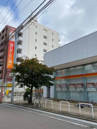 銀行　西日本シティ銀行箱崎支店（銀行）まで304m