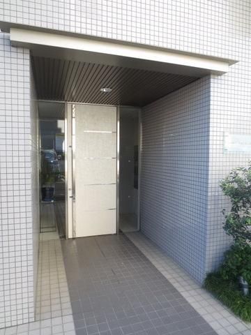 エントランス　★お問い合わせはタウンハウジングまで★
