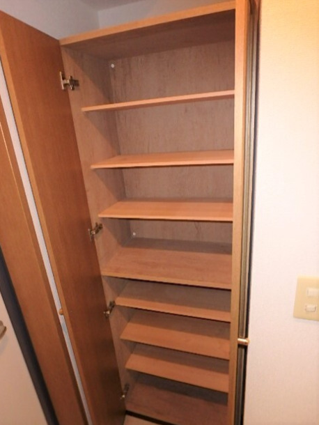収納　他のお部屋の参考写真となります。