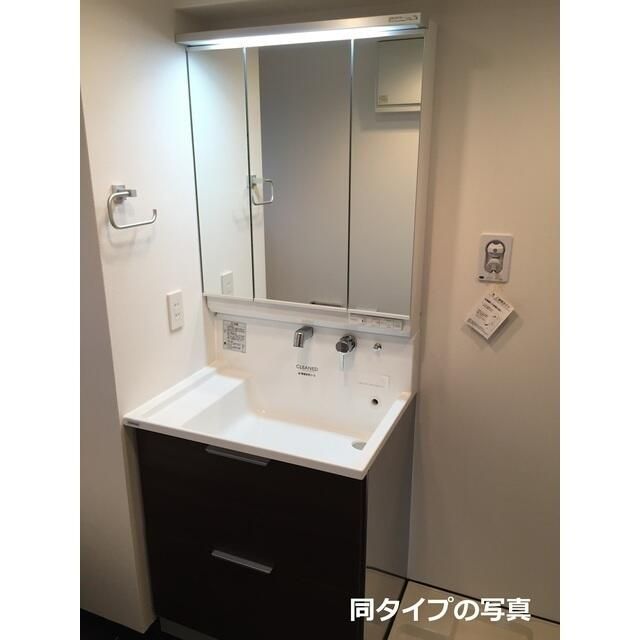 洗面設備　写真は同タイプ住居です
