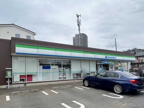 コンビニ　ファミリーマート　ふじみ野二丁目店（コンビニ）まで210m