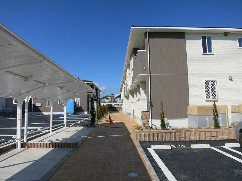 駐車場　敷地内駐車場