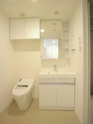 トイレ　コンパクトで使いやすいトイレです