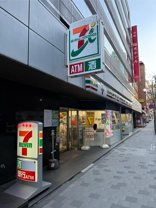 コンビニ　セブンイレブン 赤坂6丁目店（コンビニ）まで265m