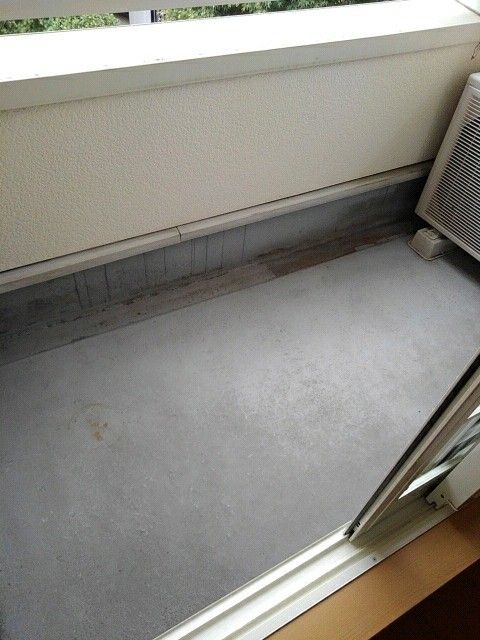 バルコニー　陽当たり良好なバルコニーです