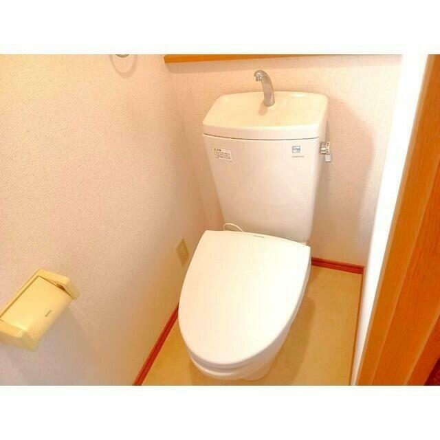 トイレ　※同仕様写真含む