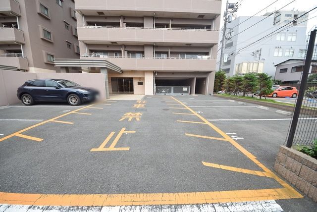 駐車場　★★駐車場★★
