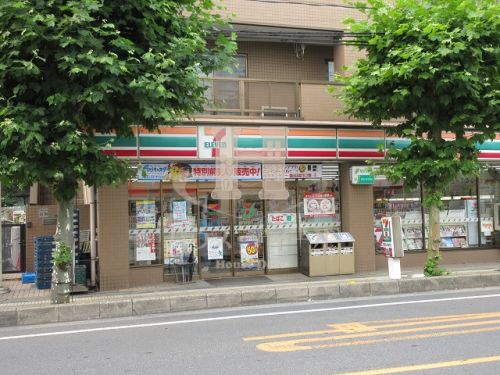 コンビニ　セブン-イレブン川口芝２丁目店（コンビニ）まで544m