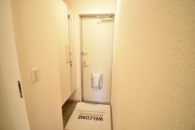 玄関　２０２・玄関