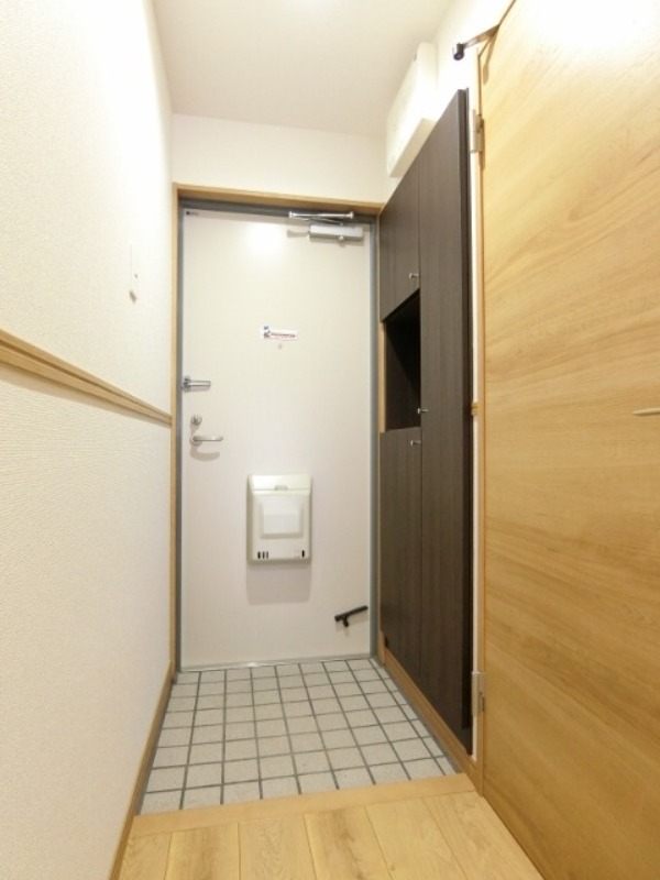 玄関　図面と現状に相違がある場合には現状を優先