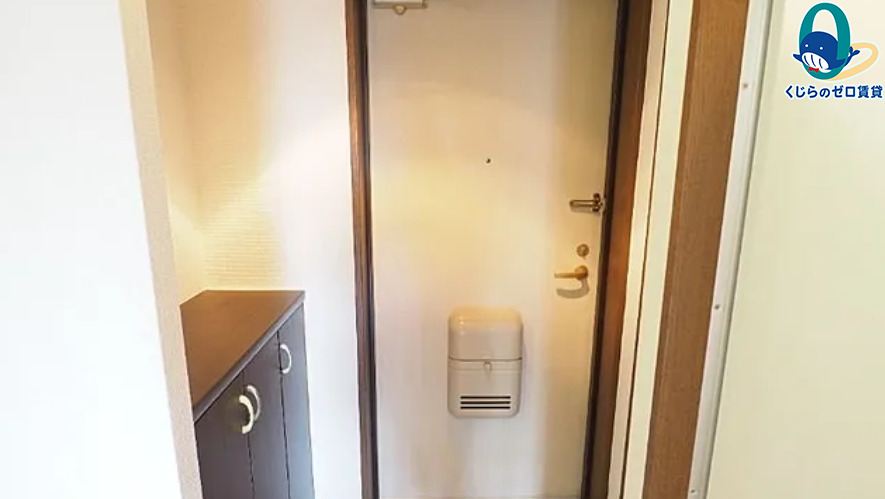 玄関　名古屋で一番初期費用の安い賃貸専門の不動産会社です(^^)