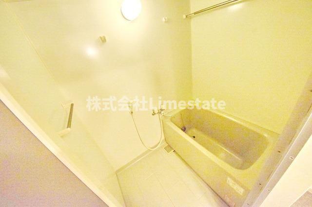 バス・シャワールーム　別部屋参考写真