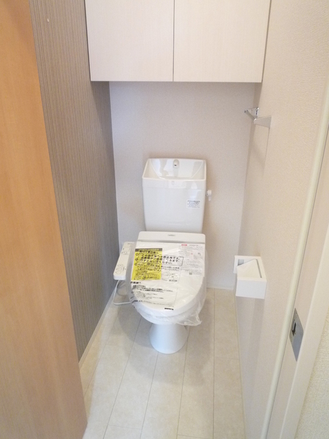 トイレ　別部屋のお写真です