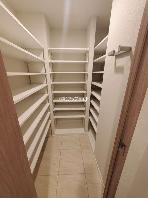 その他設備　シューズインクローゼット