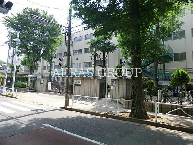 中学校　目黒区立東山中学校（中学校）まで122m