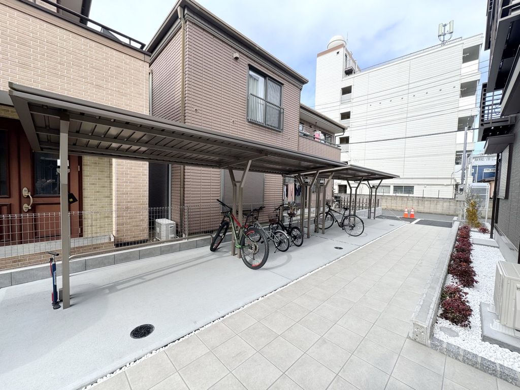 駐車場　駐車場