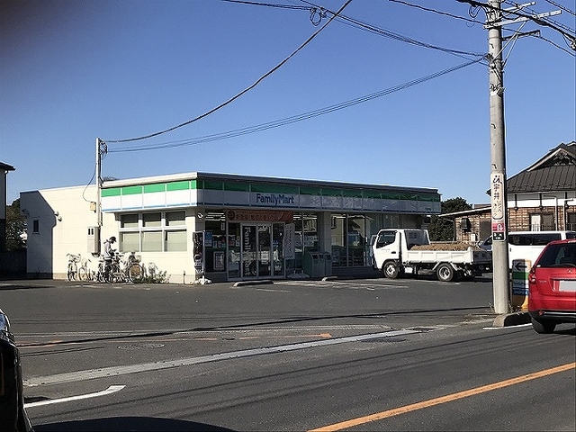 コンビニ　ファミリーマート　大宮御蔵店（コンビニ）まで400m
