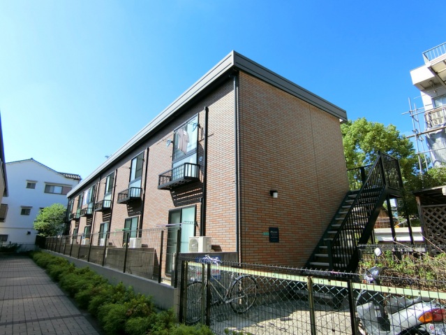 建物外観　日当りと風通しは良好です