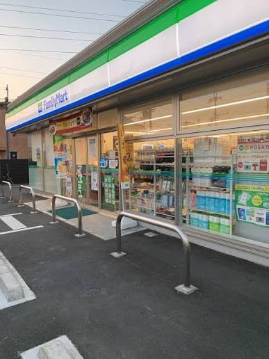 コンビニ　ファミリーマート尼崎元浜町店（コンビニ）まで201m