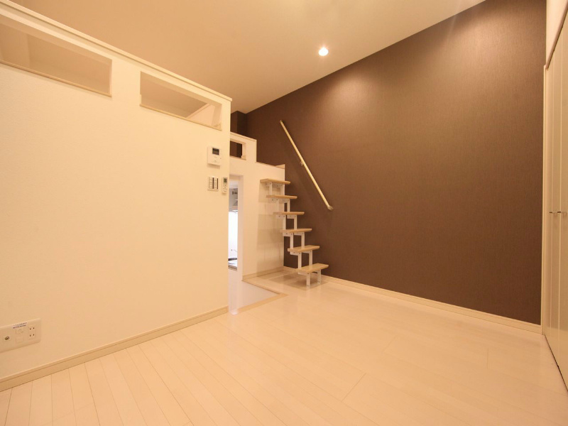 その他　洋室6帖　上階ロフト5.6帖（収納でも部屋でも使えます）