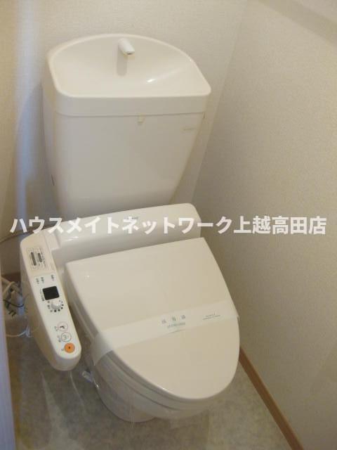 トイレ　温水洗浄暖房便座