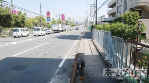 その他　前面道路（その他）まで1m
