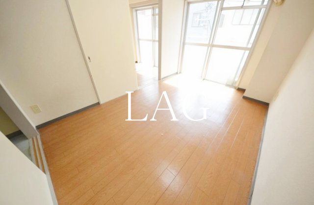 居室・リビング　洋室のお部屋です。