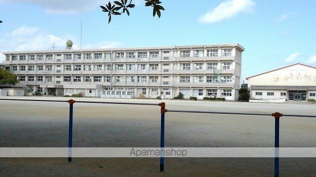小学校　別保小学校（小学校）まで1300m
