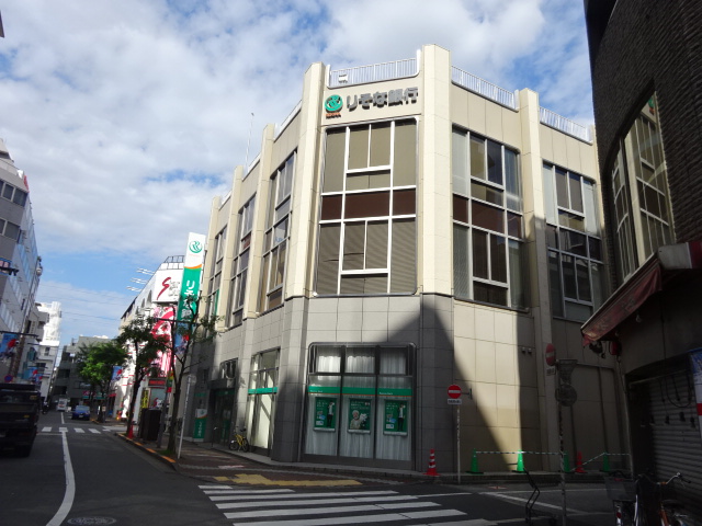 銀行　りそな銀行　高円寺支店（銀行）まで19m