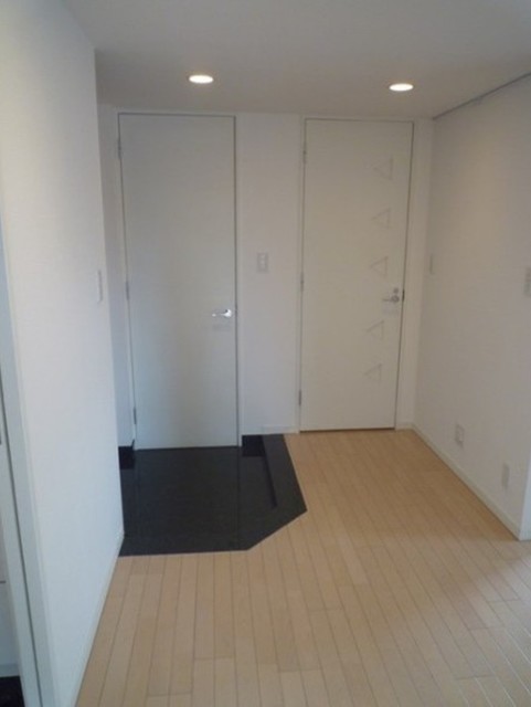 玄関　別部屋同仕様