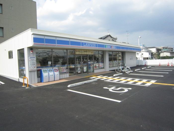 コンビニ　ローソン（コンビニ）まで96m
