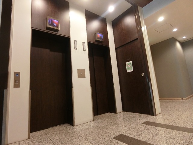 その他共有部分　エレベーター２基あり