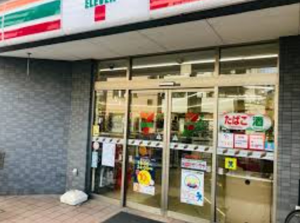 コンビニ　セブンイレブン江東南砂1丁目店（コンビニ）まで358m