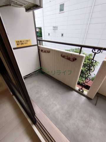 バルコニー　別部屋同タイプ部屋の参考写真となります。