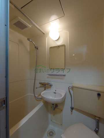 バス・シャワールーム　別部屋同タイプ部屋の参考写真となります。