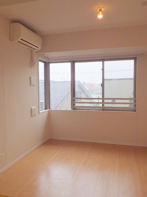 その他　★キレイなフローリングのお部屋です★