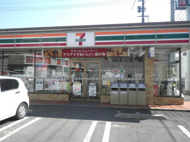 コンビニ　セブンイレブン広島東雲本町3丁目店（コンビニ）まで400m