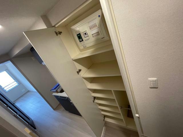 玄関　シューズボックス