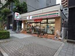 コンビニ　セブンイレブン大阪福島6丁目店（コンビニ）まで203m