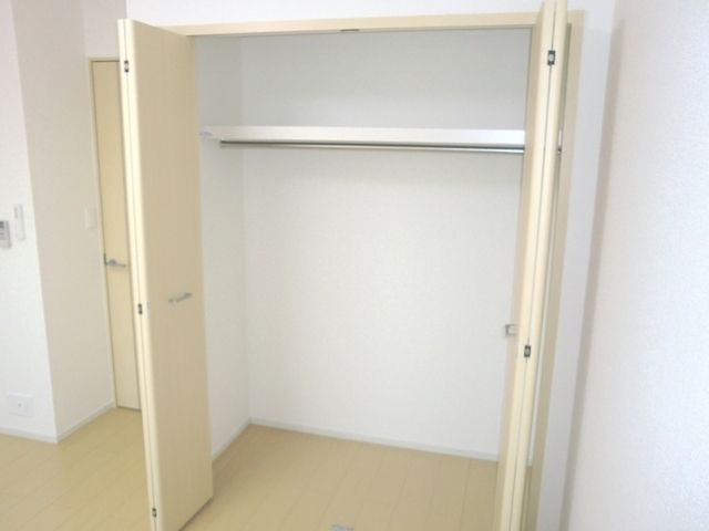収納　★収納は広めなクローゼットタイプです★