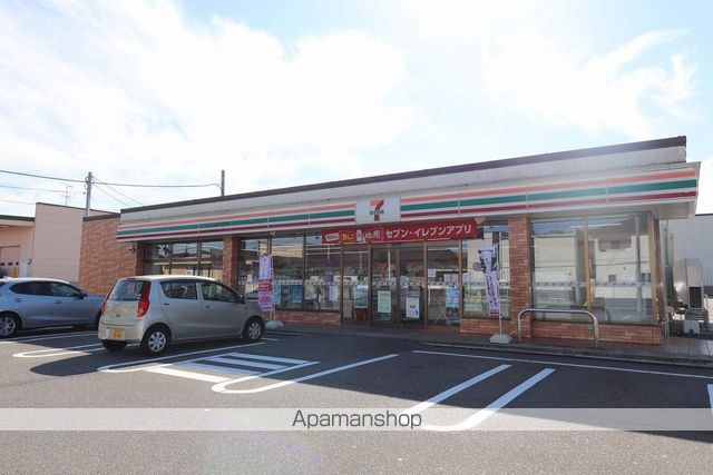 コンビニ　セブンイレブン（コンビニ）まで968m
