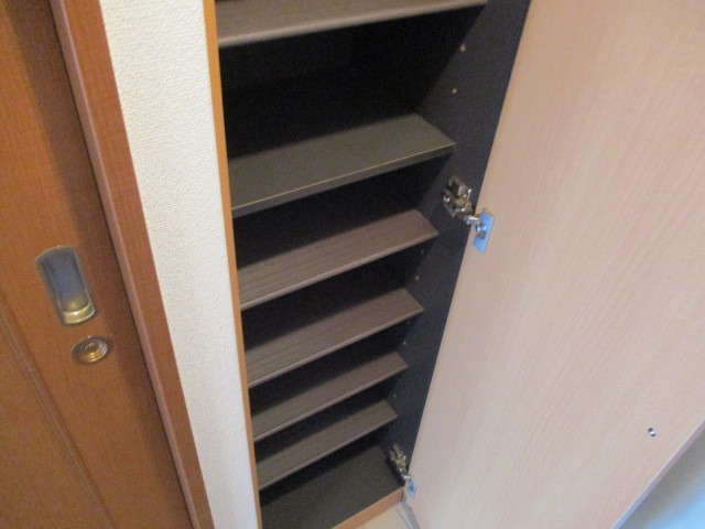 その他部屋・スペース　たくさん入るシューズボックスです
