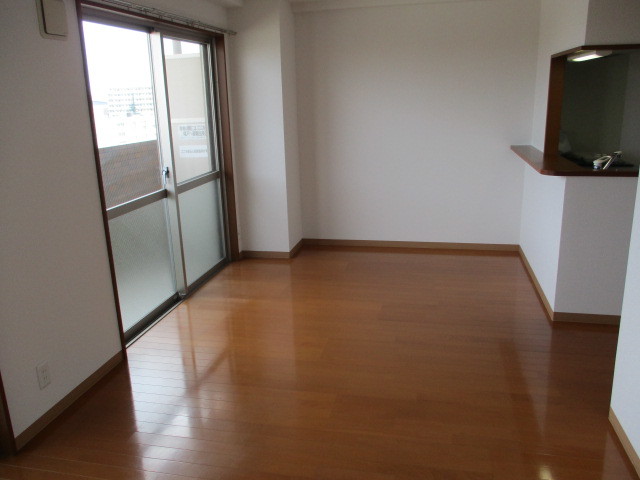 居室・リビング　明るくきれいなお部屋です