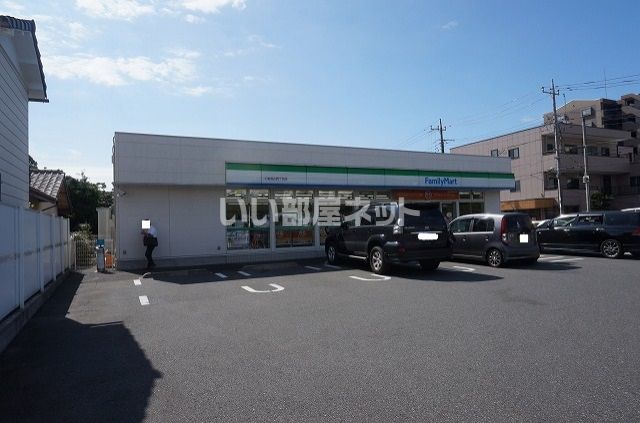 コンビニ　ファミリーマートくぬぎ山４丁目店（コンビニ）まで487m
